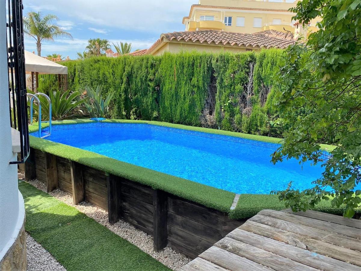 Family Beach Villa Rubens オリーバ エクステリア 写真