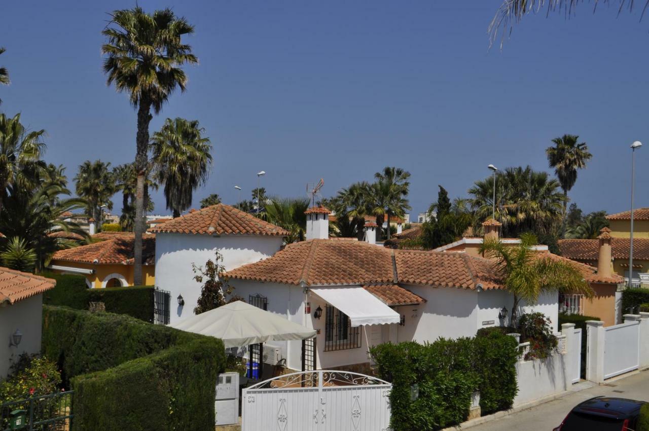 Family Beach Villa Rubens オリーバ エクステリア 写真